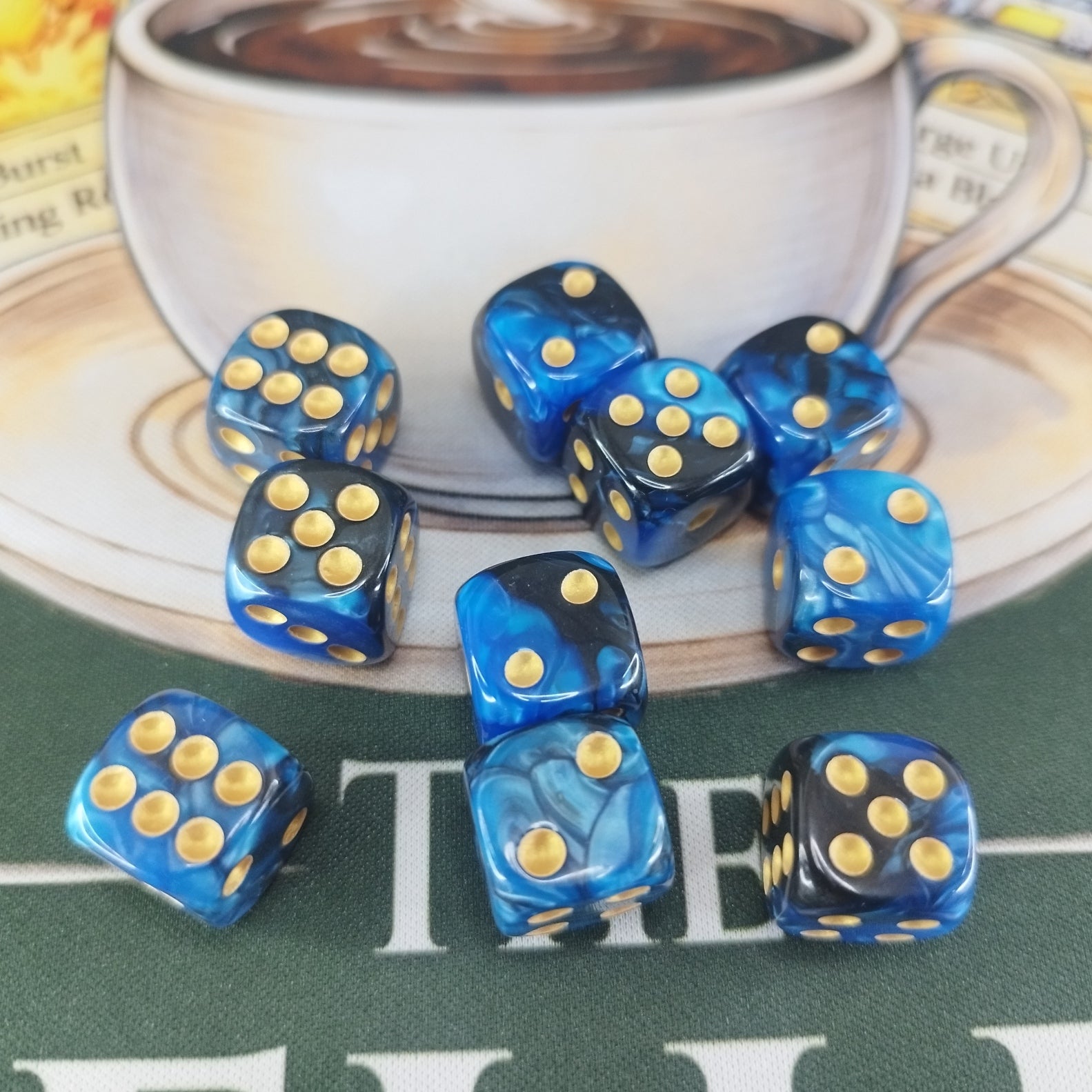 Colour Swirl D6's - Black Blue
