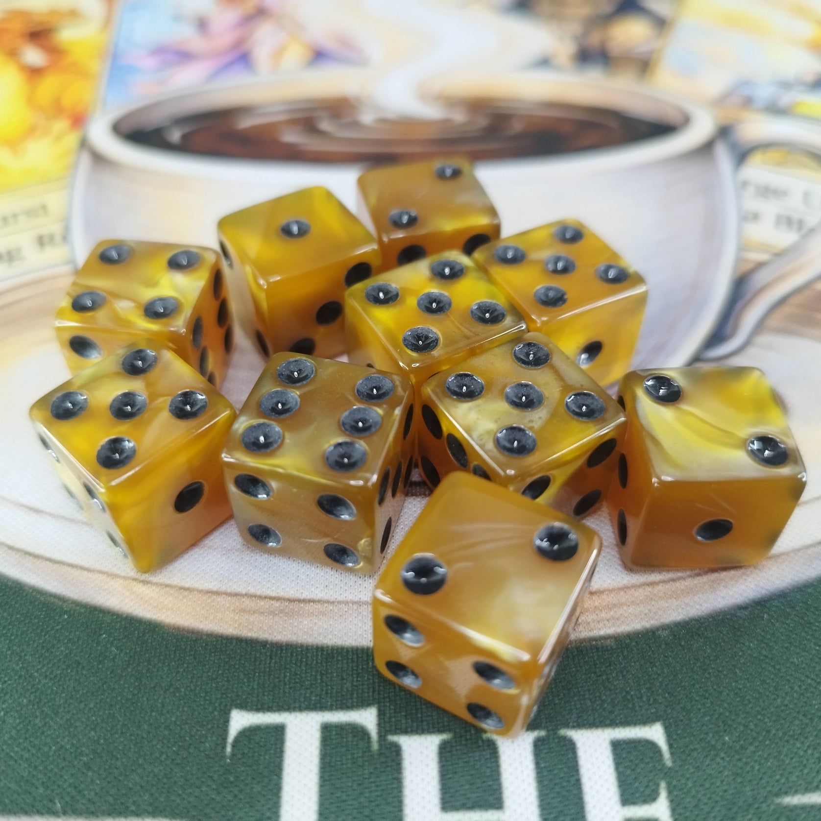Pearl d6's - Gold